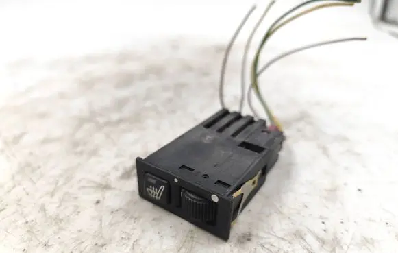 BMW 5 E39 Seat heating switch 61318352259 03055000 459500