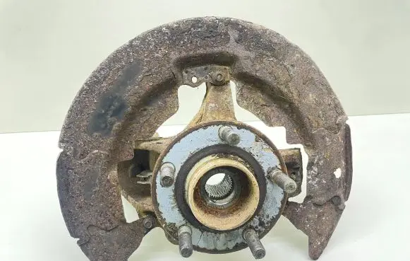 Volvo V50 Front wheel hub