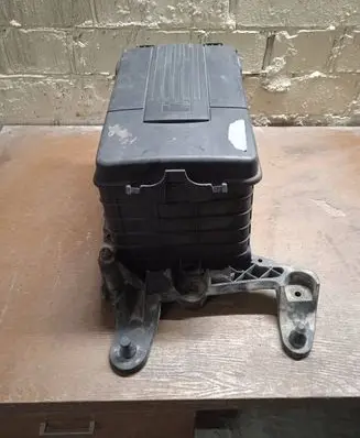 Battery box tray