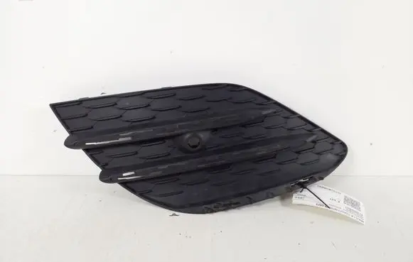 Mercedes-Benz CLA C118 X118 Front fog light trim/grill A1188854501