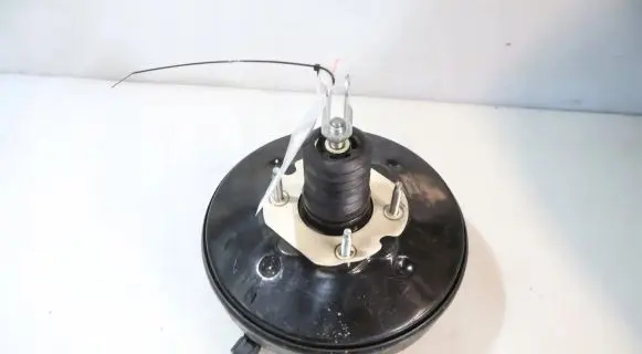 Mazda 2 Brake booster