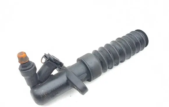 Peugeot 508 II Clutch master cylinder 9809468580