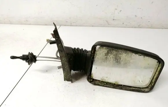 Peugeot 405 Front door electric wing mirror 11983140