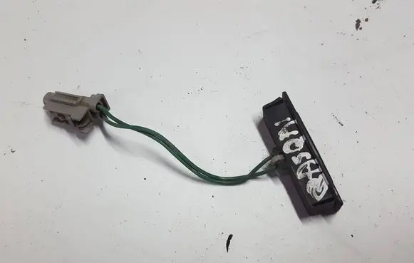 Nissan Qashqai Tailgate opening switch 