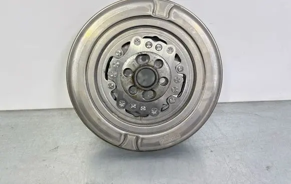 Volkswagen PASSAT B9 Flywheel 05F105266H