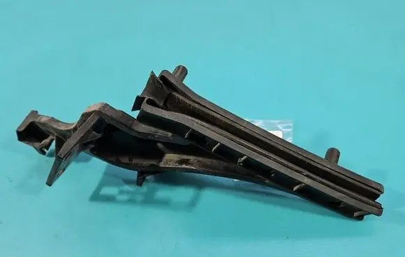 Ford Focus Other engine bay part JX7B-A264A52-A IMPRK1536200