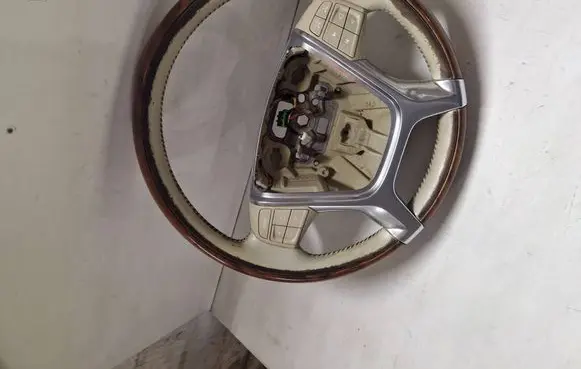 Volvo V70 Steering wheel P31271114