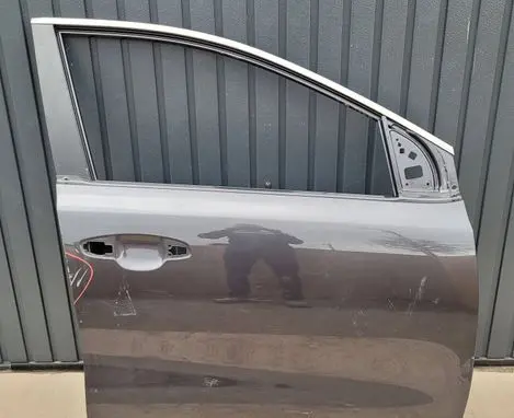 KIA Sportage Third/center stoplight
