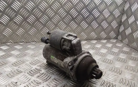 Volkswagen Touran I Starter motor 02Z911024J