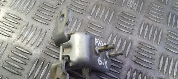 Renault Laguna II Rear door lower hinge