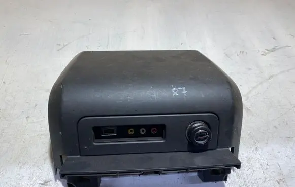 Land Rover Range Rover Sport L494 Other center console (tunnel) element DK6204589 105053555C
