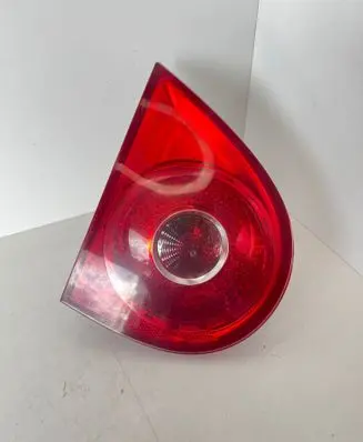 Volkswagen Golf V Tailgate rear/tail lights 1K6945093E
