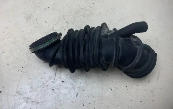 Ford Mondeo Mk III Intercooler hose/pipe 2S719C623AB C72GA