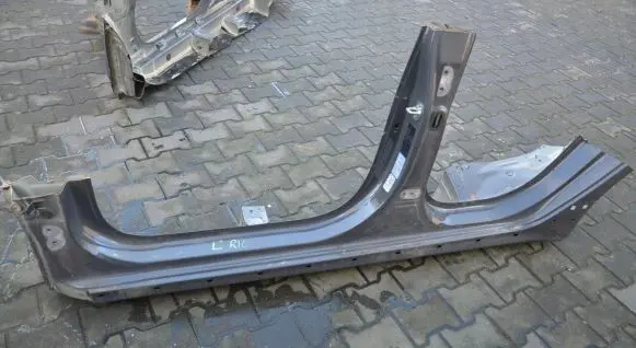 KIA Rio Sill