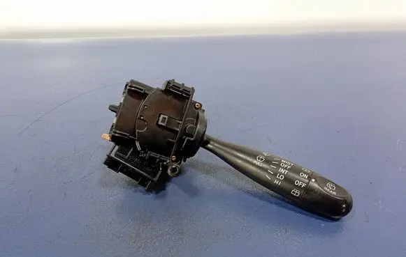 Toyota Yaris Verso Wiper turn signal indicator stalk/switch 173647