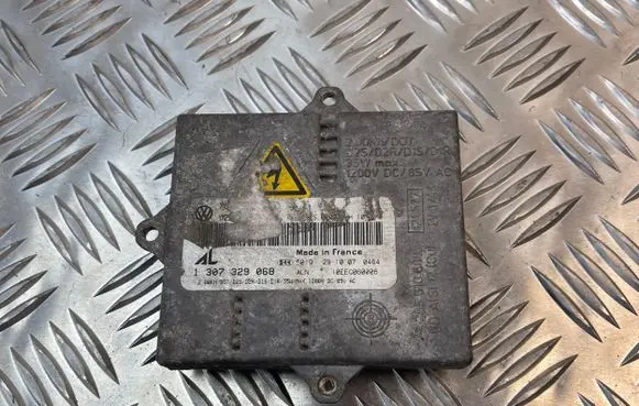 Seat Alhambra (Mk1) Headlight ballast module Xenon 1307329068 7M3907391 YM2113L028AA