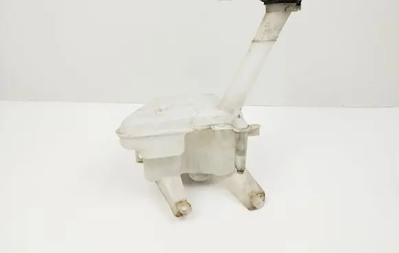 Toyota Verso-S Windshield washer fluid reservoir/tank 060851375