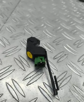 Volkswagen PASSAT B8 USB socket connector 3G8035726A 1000900