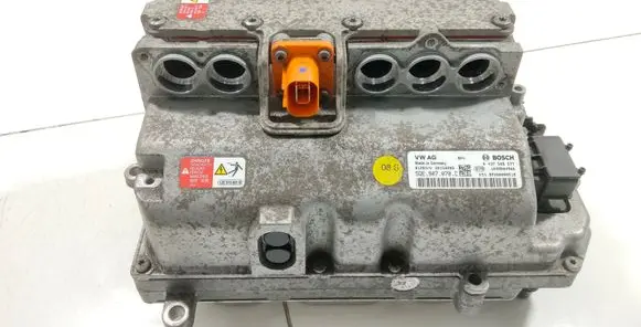 Volkswagen e-Golf Voltage converter inverter 5QE907070C