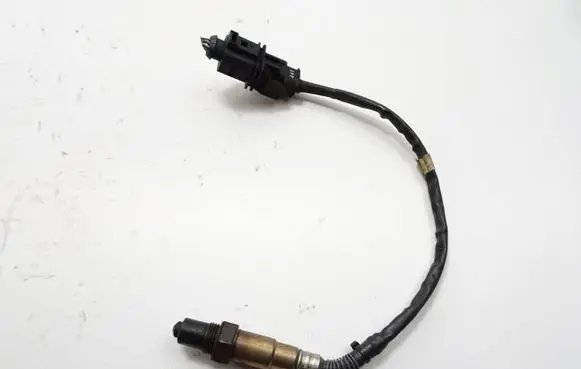 Volkswagen Golf VI Lambda probe sensor 07C906262 988281 0258017072