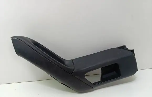 Volkswagen Golf III Front door interior handle trim 1H0867180