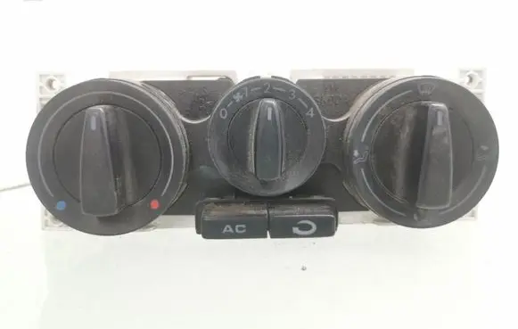 Volkswagen PASSAT B5 Climate control unit 1J0820045G