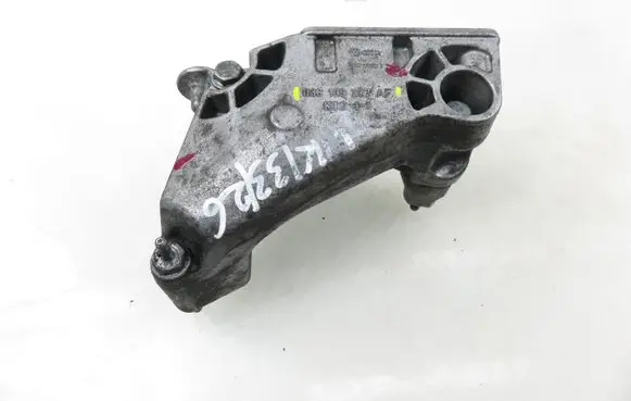 Volkswagen Transporter - Caravelle T5 Engine mounting bracket 038199207AF