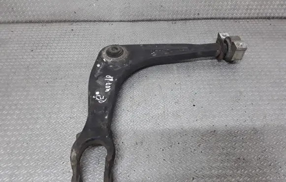 Peugeot 407 Front lower control arm/wishbone