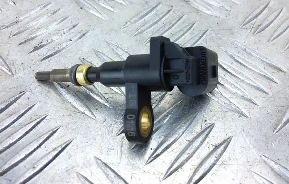 Audi A3 S3 8V Coolant temperature sensor 04E919501B