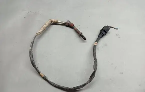 Skoda Superb B8 (3V) Lambda probe sensor 04L906088DQ