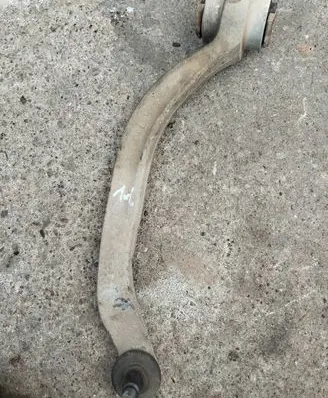 Volkswagen PASSAT B5.5 Front lower control arm/wishbone