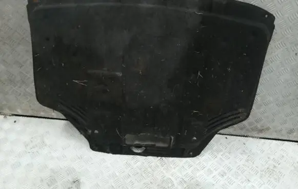 Ford B-MAX Engine splash shield/under tray