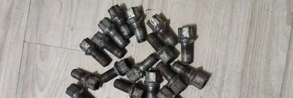 Volkswagen Caddy Nuts/bolts LC72K5