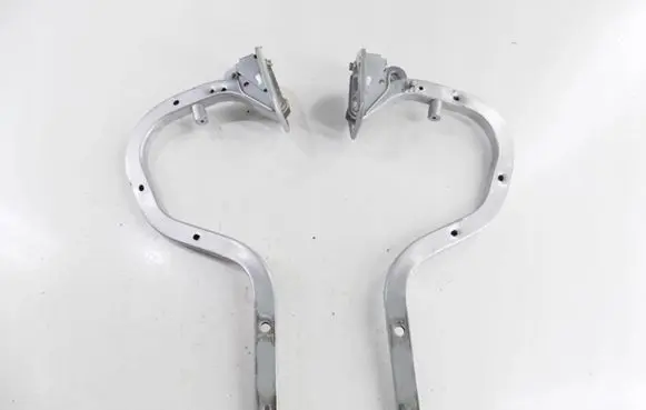 Jaguar S-Type Tailgate/trunk/boot hinge