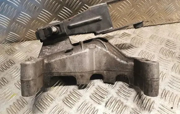 Mini One - Cooper R50 - 53 Engine mounting bracket 1514490