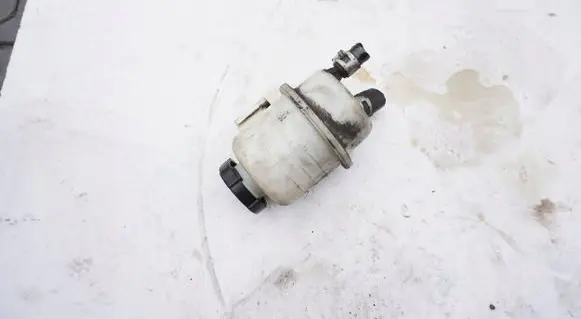 Nissan Navara D40 Power steering fluid tank/reservoir SKO62613