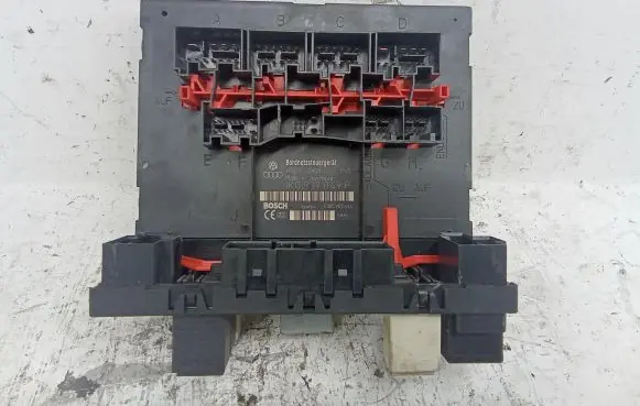 Volkswagen Caddy Comfort/convenience module 1K0937049P 02167264 F005V00494