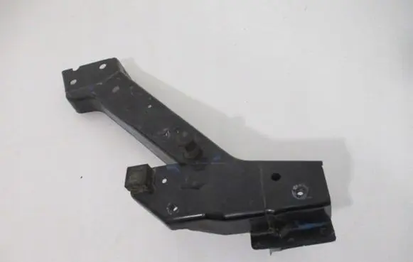 Jeep Grand Cherokee WL Headlight/headlamp mounting bracket