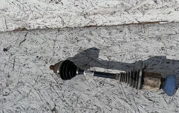 Volkswagen Tiguan Rear coil spring 5N0407766DMM