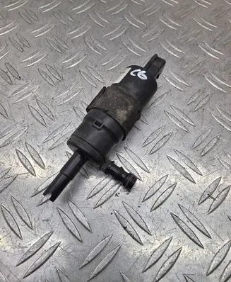 Audi A6 S6 C6 4F Headlight washer pump 3B7955681