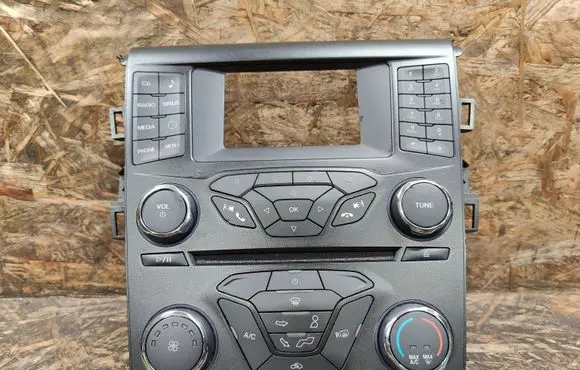Ford Fusion II Radio/CD/DVD/GPS head unit HS7T18E243KD