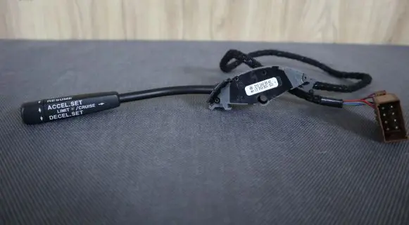 Mercedes-Benz SLK R170 Cruise control switch 2105400845 A2105400845