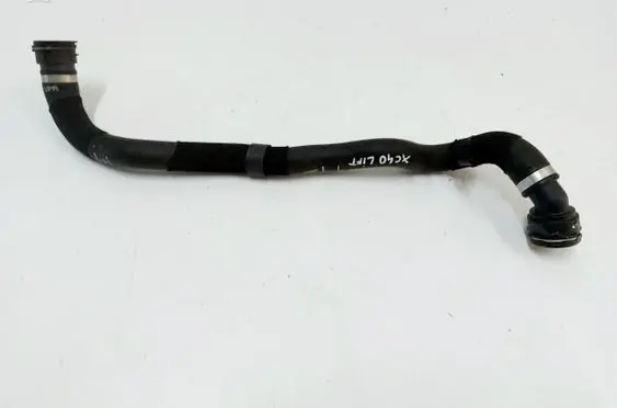 Volvo XC40 Engine coolant pipe/hose 32325219