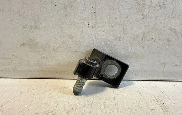 Volkswagen T-Roc Front door upper hinge 