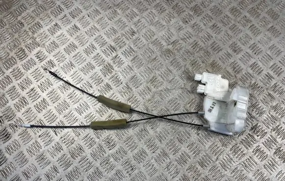 Subaru Outback Front door lock