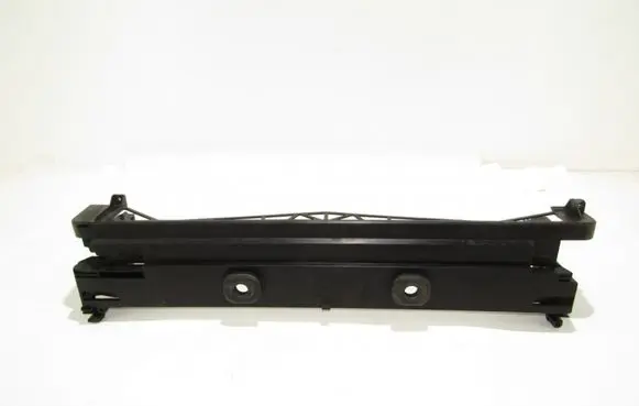 BMW 5 GT F07 Radiator mount bracket 17107804618