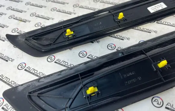 BMW 1 F20 F21 Front sill trim cover 7289216 7289220