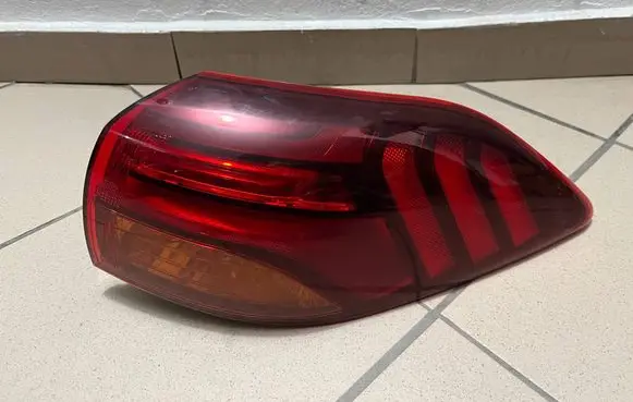 Hyundai Tucson TL Rear/tail lights 92402D7600