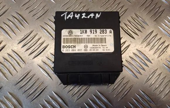 Volkswagen Touran I Parking PDC control unit/module 1K0919283A
