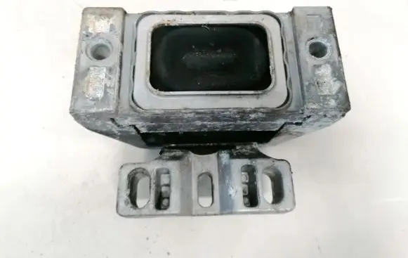 Audi TT Mk1 Engine mount bracket